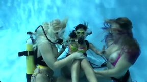 bikini scuba girls