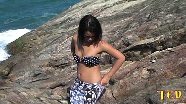 Bastidores do Ted - Novinha na praia do Guarujá - Jeniffer Matrix