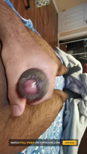 Quick Masturbation While Homealone