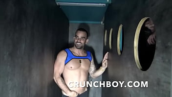 The pornstar DAMIEN CROSSE used in Glory Holes Sauna Thiers Bordeaux by Top Dominant XXL COCK