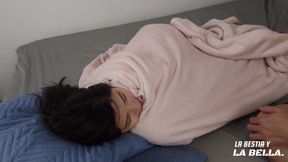 Stepbrother Cumshot on My Feet and I Suck His Amateur Cum