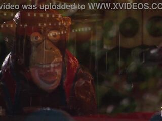 Stud meets a playgirl and screws her in an amusement park