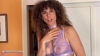 Jewish Mommy Catches You Staring At Her Undressing Ends in RISKY CREAMPIE