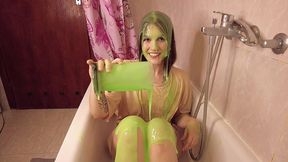 thick gunge time in my t-shirt