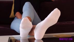 Amazon Sidney's Smelly White Socks - Big Feet - HD MP4