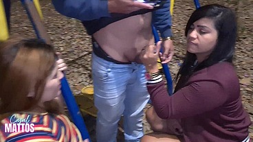 Na praça da cidade dando a buceta e mamando os motoboy IFOOD - levamos muita porra na boca - Casal Da Praia Ofc - Nicoly Mattos - Lukas Zaad - Dai Da Praia - Paulinho Da Praia Grande