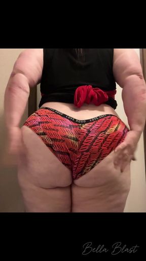 Jiggling Belly Shakes and Bubbly Fart Blasts by Bella Blast
