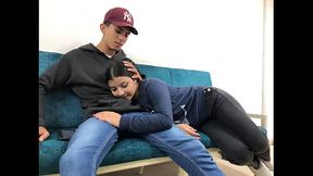 AMIGA TRANQUILA DESCANSA - mi AMIGA rubia de 18 a&ntilde_os siente mi pollla en su boca