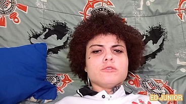 ED JUNIOR CHAMA UMA NOVINHA TOCEDORA DO CORINTHIANS PARA ASSISTIR AO JOGO MAS ELA QUERIA ERA FUDER SEM CAMISINHA