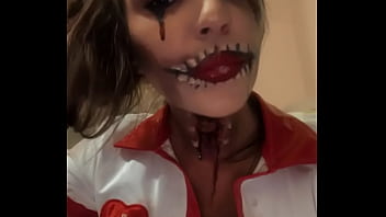 Bave de princesse. Reine. Ma&icirc_tresse. Bave de d&eacute_mon ou de diablesse .