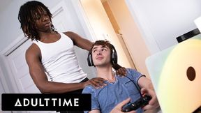 Gamer Ryan Jacobs &amp; Roommate Jade Desire Turn Shoulder Massage Into Jerk Off Session