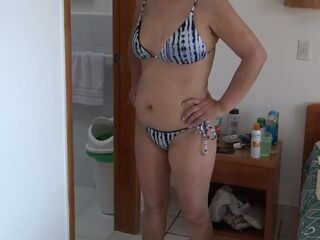 I make the ramrods very hard whilst I show myself on the beach and I end up screwing