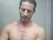 Se secando pós banho
