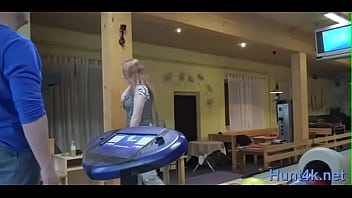 Racy girlfriend gets ready to cum at last
