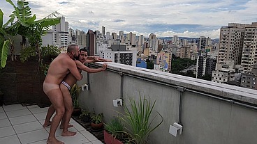 Fudendo o twink safado sem dó
