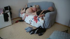 Mother-in-law gives a deep and high-quality blowjob before my cumshot