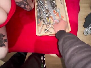 The neighbour eats my pussy