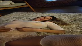 une petite soiree coquine 🫣et en plus un defile de petite tenu sexy pour...