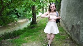 j ai visite un endroit plutot touristique, un vieux chateau en ruine. j ai ...