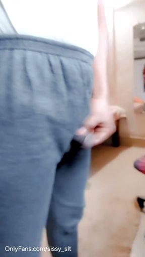 Limp tiny sissy clitty   Clip 1