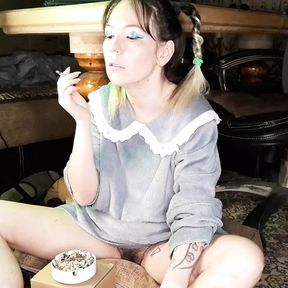 stepsister smokes under the table