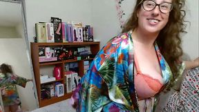 Milf Trixxi Love Plays with Her Thick Pussy and Beautiful Body on Streamate