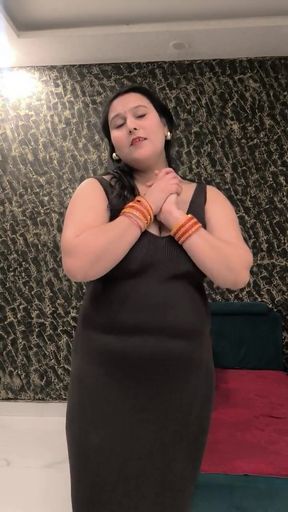 Puja bhabhi fingerings pussy playing with big boobs   Clip 1