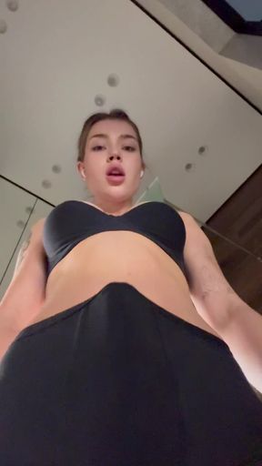 My huge tranny dick doesn't fit in my panties
