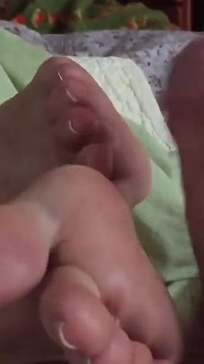 Real GILF Granny Stepaunt JOI While I Jack off on Her Feet Footjob