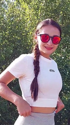Pee with Super Hottie Model