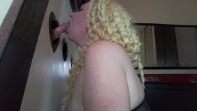 Dirty British Blonde Tried Out the Glory Hole