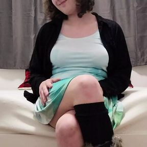 Teased by a femboy crossing her legs