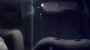 Blonde does not hesitate to suck dick of taxi driver