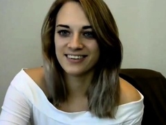 Webcam Girl Flashes Her Tits for Us