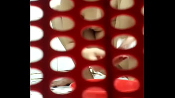 Quay l&eacute_n g&aacute_i tắm