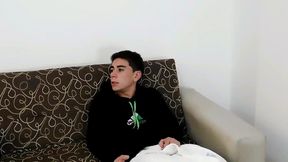 llega de la calle caliente y me hace cojerle el culo hasta cansarse y llenarle la cara de leche parte 1