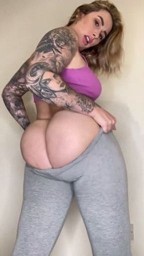 Yoga pants big ass tease twerk while you jerk off to my bare ass