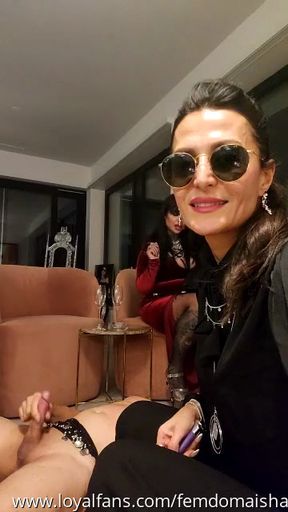 Christmas Livestream record with Goddess Medusa Part 3 of 3 // Cumshot on our feet