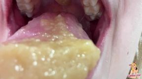 Giantess Lunch Break