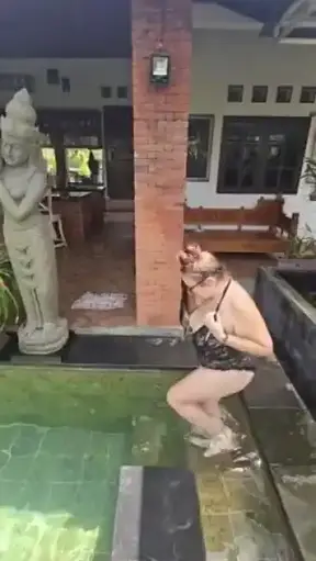 dip in the pol with a quick titty flash of my huge boobs for you alllove sharing my videos from places i have stayed