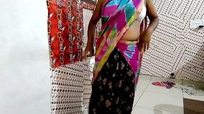 Sensual Indian MILF Masturbates Solo, Showing Off Her Pussy