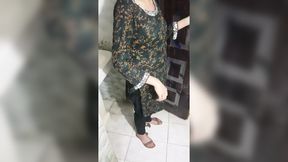 Mommy's Little Home Video: Neighbor's Sizzling Bathroom Streaked Orgies