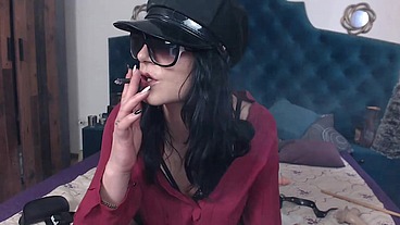 🚨 Naughty Police Striptease – Stockings, Twerk, Smoking & Pussy Tease