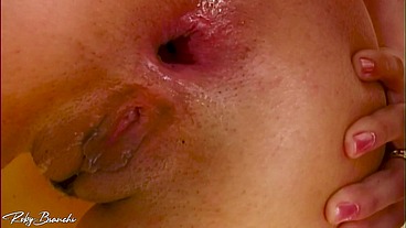 One of the first scenes of the pornstar Fanny Bravo