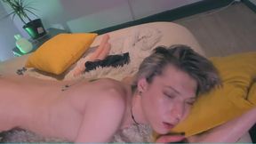 Abraham Fells Private Show