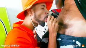 O gari carioca deu gostoso pro augusto phellipe.  Completo no Red