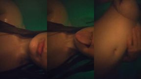 tu me rejoins sous la douche ?