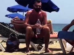 Str8 spy daddy bear at the beach