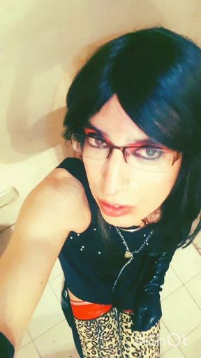 Sissy crossdresser after receiving cum in her face