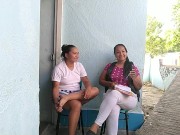 la entrevista se puso candente, a tal punto que terminamos follando en la calle